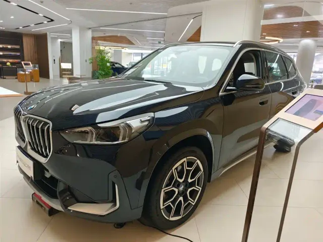BMW X1 — Фото автомобиля 2