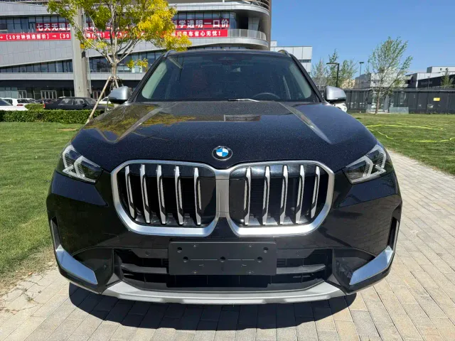 BMW X1 — Фото автомобиля 2
