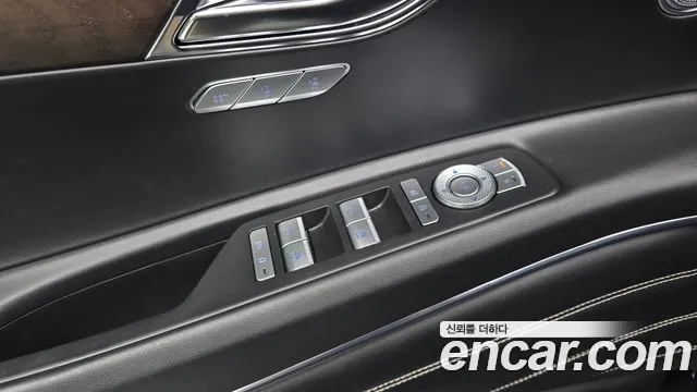 Genesis GV80 — Фото автомобиля 29
