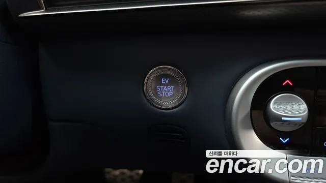 Genesis GV60 — Фото автомобиля 18