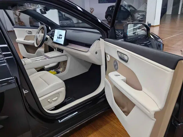 Toyota BoZhi 3X — Фото автомобиля 13