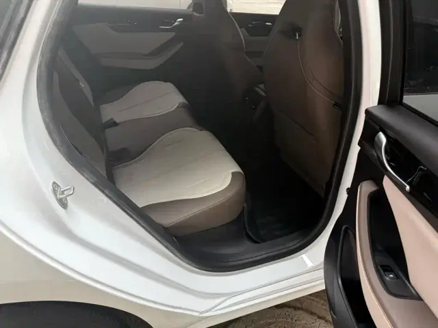 BYD Qin PLUS — Фото автомобиля 10