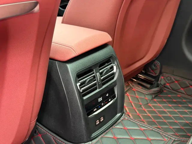 BMW 3 Series — Фото автомобиля 13