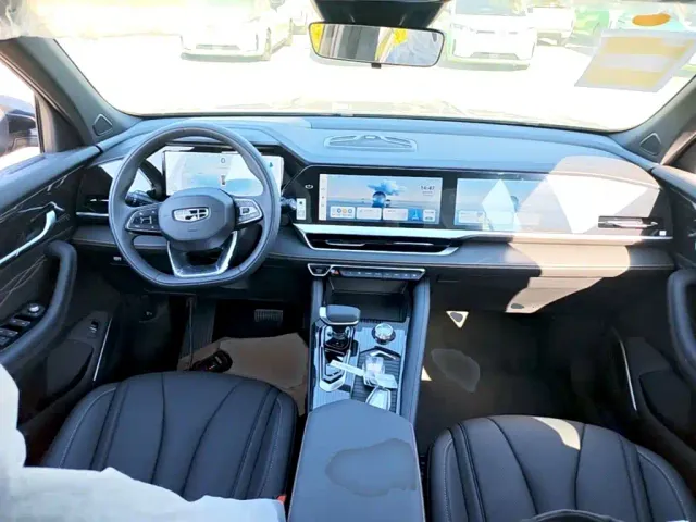 Geely Xingyue L — Фото автомобиля 9