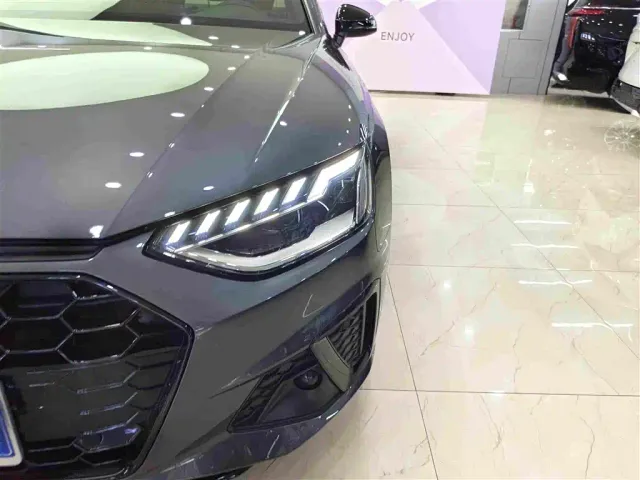 Audi A4L — Фото автомобиля 11