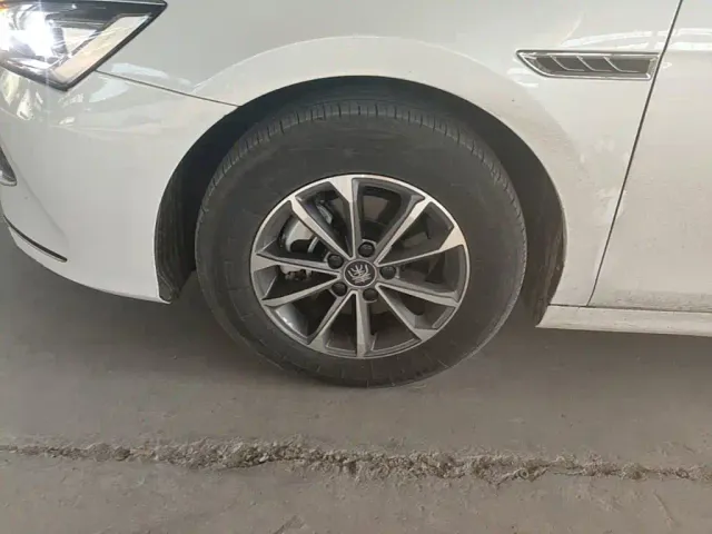 BYD Qin PLUS — Фото автомобиля 22