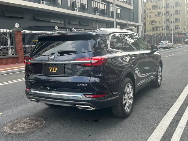 Buick Enclave — Фото автомобиля 6