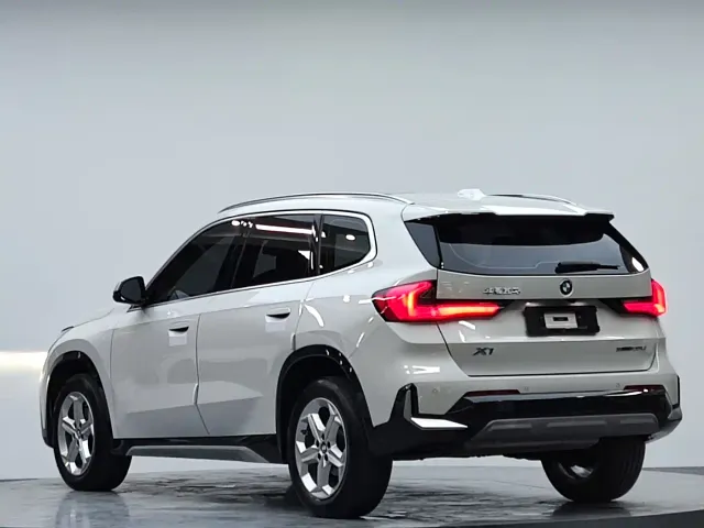 BMW X1 — Фото автомобиля 5