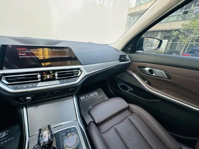 BMW 3 Series — Фото автомобиля 14