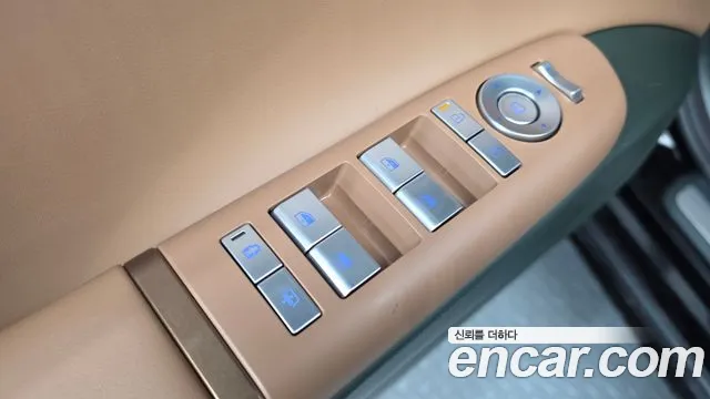 Hyundai Grandeur GN7 — Фото автомобиля 29