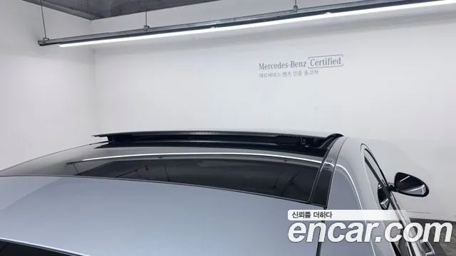 Mercedes-Benz E-Class — Фото автомобиля 12