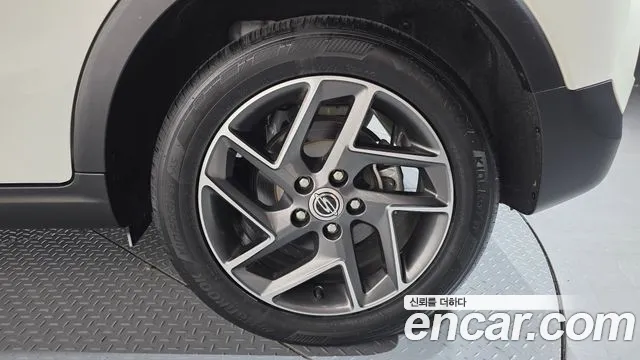 KG_Mobility_Ssangyong TIBOLI Very New Tivoli Бензин 1.5 2WD — Фото автомобиля 8