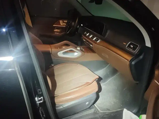 Mercedes-Benz GLE-Class — Фото автомобиля 8