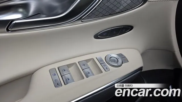 Genesis GV70 2.5T Бензин AWD — Фото автомобиля 28