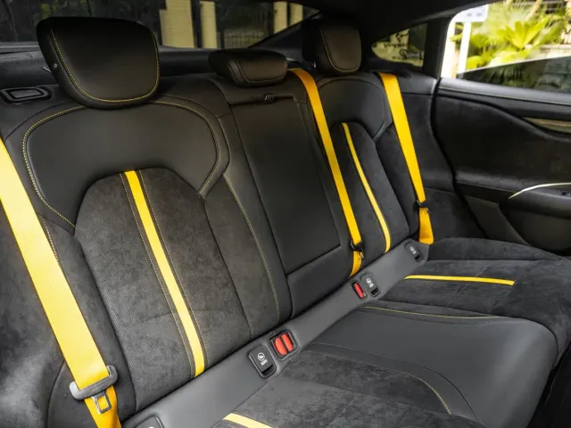 Xiaomi Auto Xiaomi SU7 Ultra 2025 Model Ultra — Фото автомобиля 21