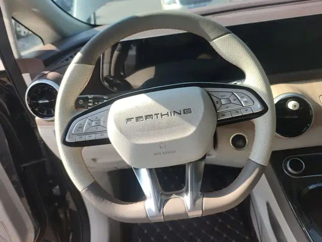 Forthing Yacht — Фото автомобиля 15