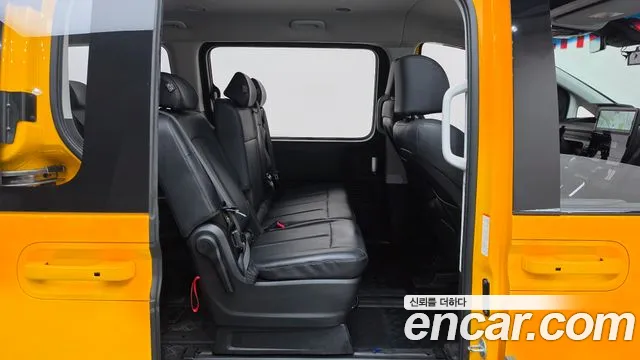 Hyundai Staria Staria — Фото автомобиля 11