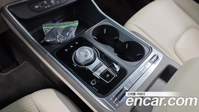 Kia Carnival Generation 4 — Фото автомобиля 8