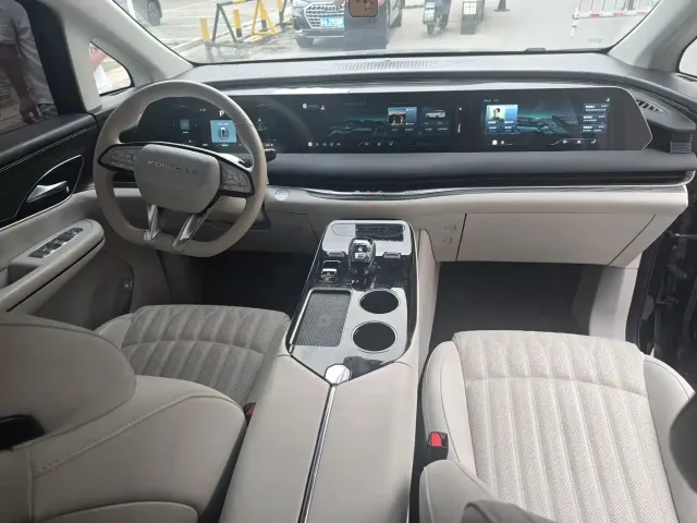 Forthing Xinghai V9 — Фото автомобиля 6