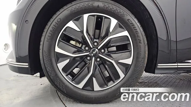 Kia EV6 — Фото автомобиля 5