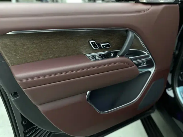 Land Rover Range Rover — Фото автомобиля 19