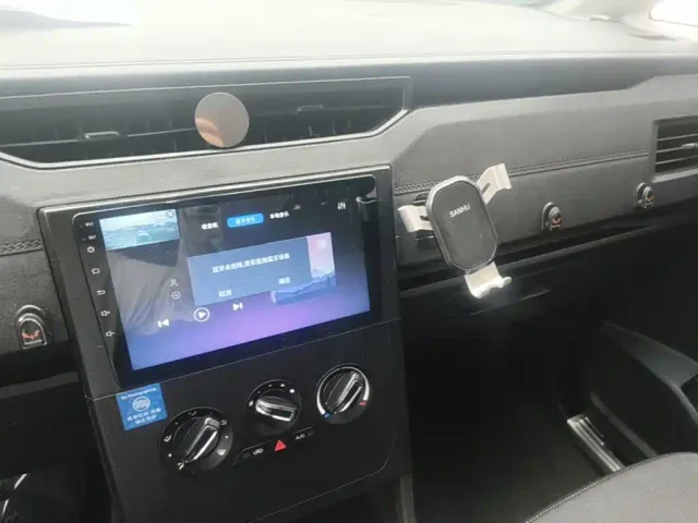 Wuling Hongguang Plus — Фото автомобиля 12