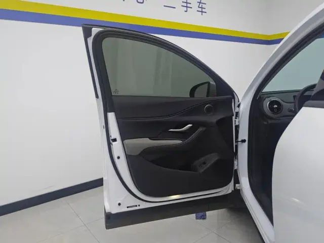 BYD Seal 05 DM-i — Фото автомобиля 6