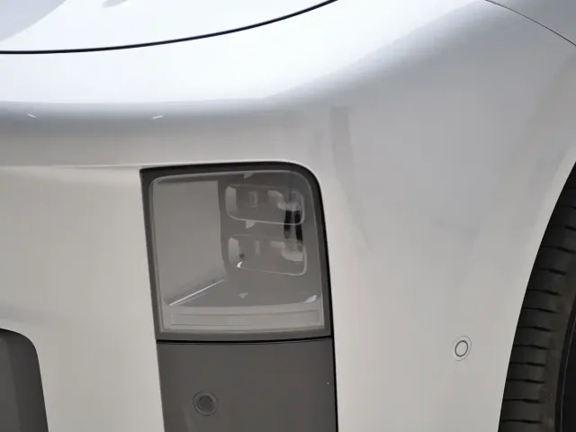 Li Auto i6 — Фото автомобиля 21