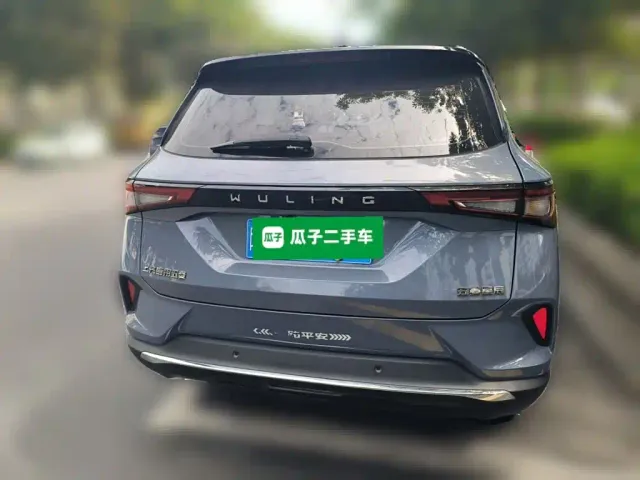 Wuling Asta — Фото автомобиля 3