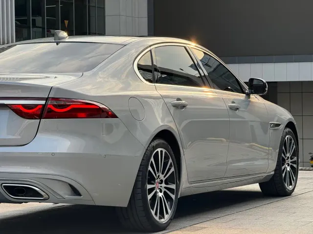 Jaguar XFL — Фото автомобиля 16