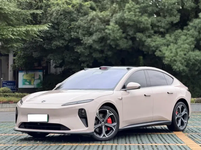 Nio ET5 — Фото автомобиля 3