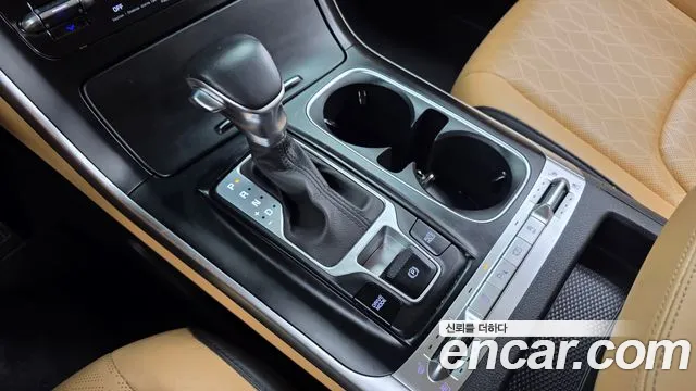 Kia Canival Carnival 4 поколение Дизель 9 мест Prestige — Фото автомобиля 8