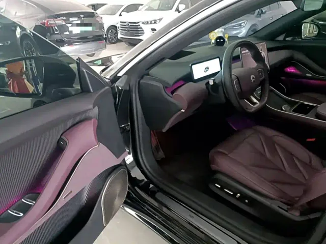 Nio ET5 Touring — Фото автомобиля 15