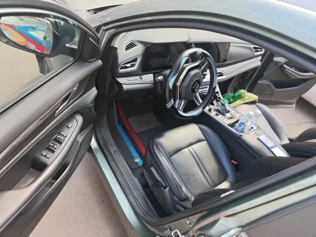 Landian E5 — Фото автомобиля 12