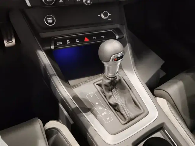 Audi Q3 — Фото автомобиля 13