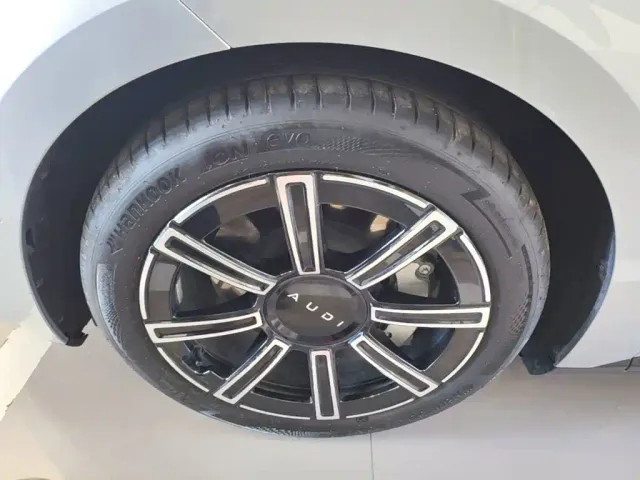 Audi E5 Sportback — Фото автомобиля 22