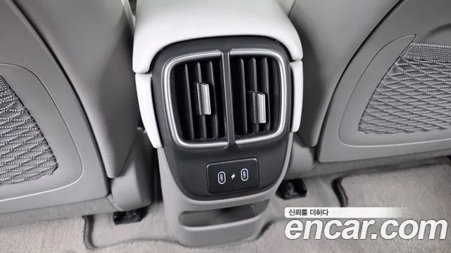 Hyundai Ioniq 6 — Фото автомобиля 25