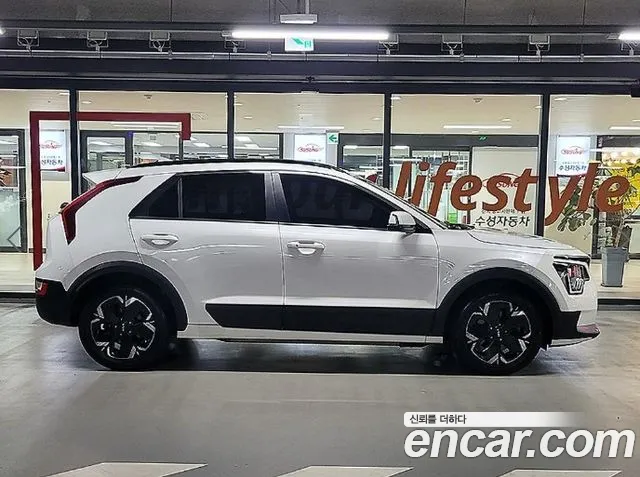 Kia Niro New — Фото автомобиля 3