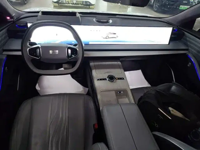 Geely Galaxy E8 — Фото автомобиля 9