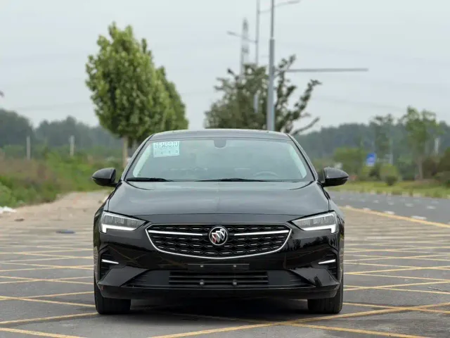Buick Regal — Фото автомобиля 2