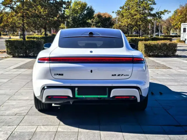 Shangjie Z7 — Фото автомобиля 8
