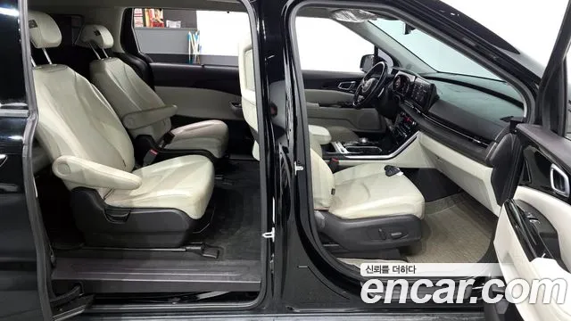 Kia Canival Carnival 4 поколение Бензин 9 мест Noblesse — Фото автомобиля 11