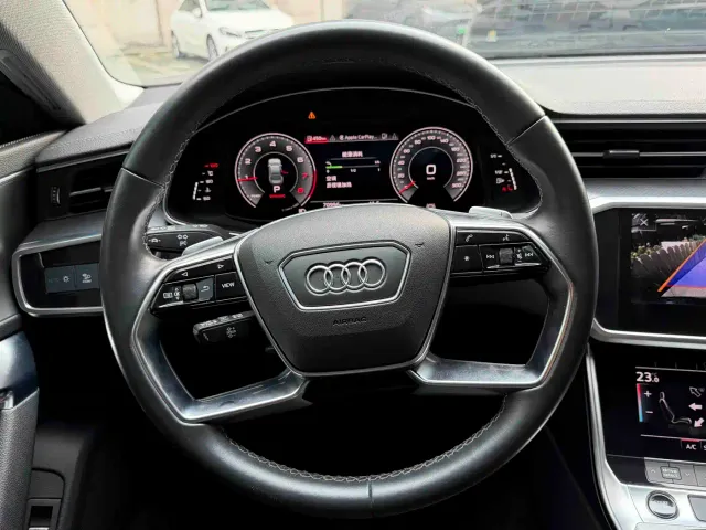 Audi A7L — Фото автомобиля 14