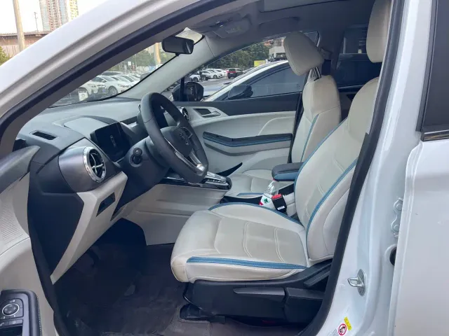 BYD Yuan Pro — Фото автомобиля 4