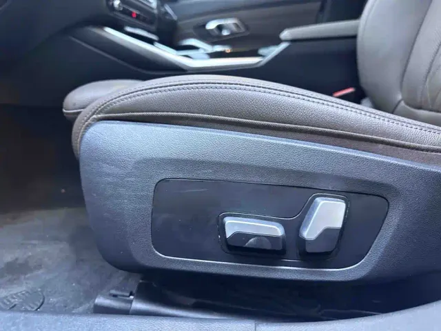 BMW 3 Series — Фото автомобиля 18
