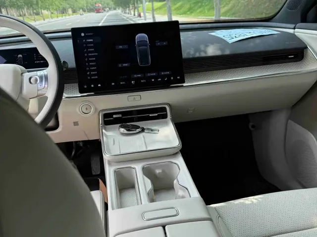 Toyota BoZhi 3X — Фото автомобиля 5