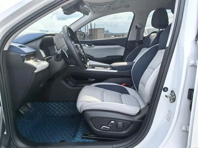 Geely Xingrui — Фото автомобиля 4