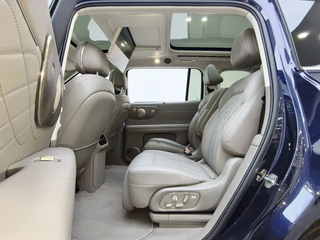 IM Motors LS9 — Фото автомобиля 12