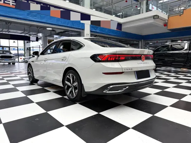 Volkswagen Lamando — Фото автомобиля 15