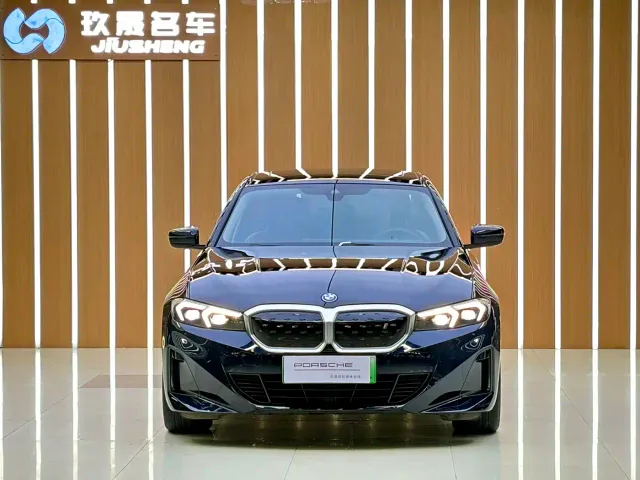 BMW i3 — Фото автомобиля 2